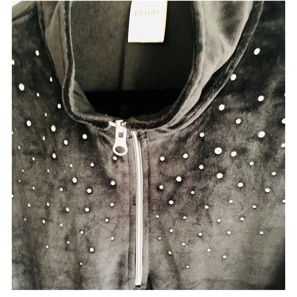 Blair 2 Piece Woman’s Rhinestone studded Black velour tracksuit NWOT size S - Picture 5 of 12